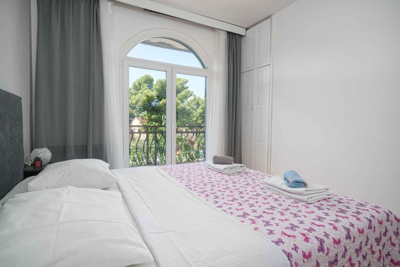 Apartments Micin Vodice Eksteriør billede